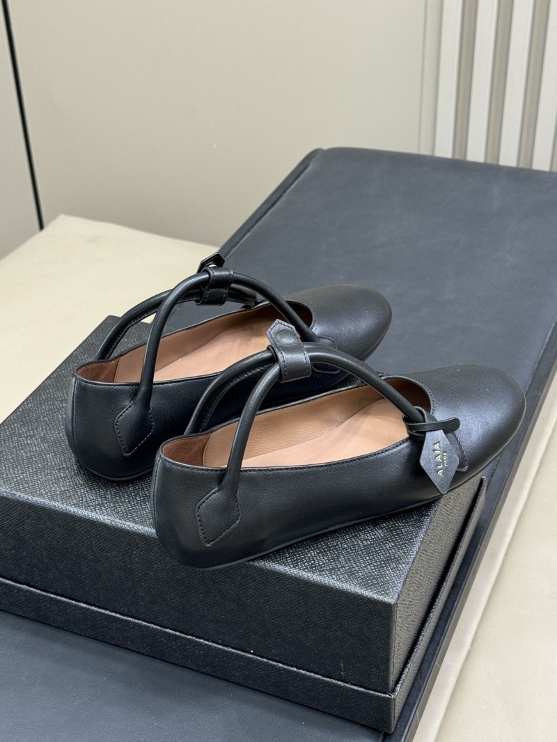 Alaia Flat Shoes